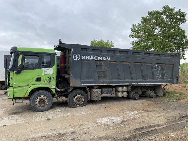 Shacman (Shaanxi) SX 8x4 Самосвал SX33186V366 — Б/У, 2023 г.