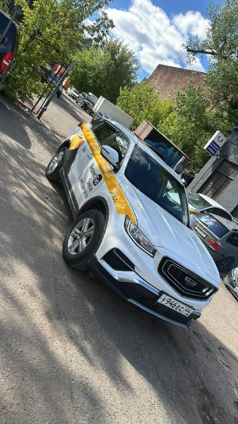 Geely Atlas Pro — Б/У, 2023 г. (Оренбург, 158553 км)