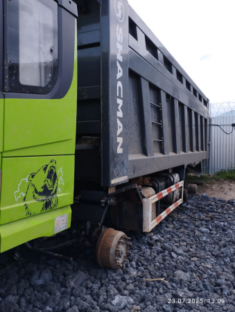 Shacman (Shaanxi) SX 8x4 Самосвал SX331863366 — Б/У, 2023 г.
