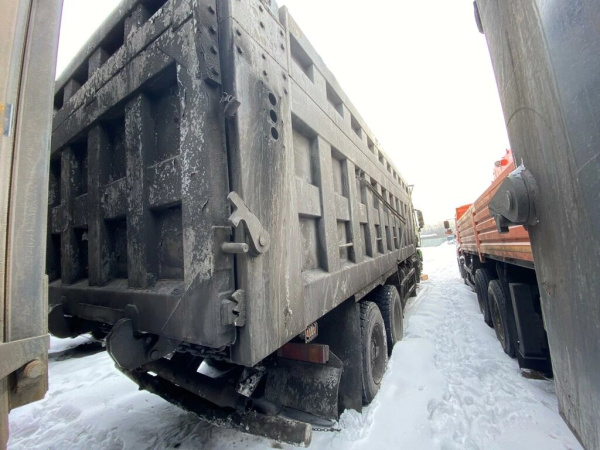 Shacman (Shaanxi) SX 8x4 Самосвал SX33186T366 — Б/У, 2022 г.