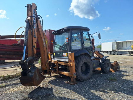 CASE 570 ST Экскаватор-погрузчик — Б/У, 2021 г.