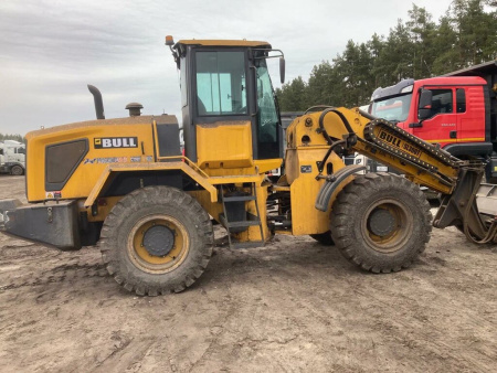 Bull SL300 Фронтальный погрузчик SL300T — Б/У, 2023 г.