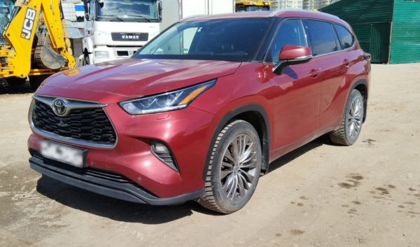 TOYOTA Люкс Safety 3.5 АКП — Б/У, 2021 г.