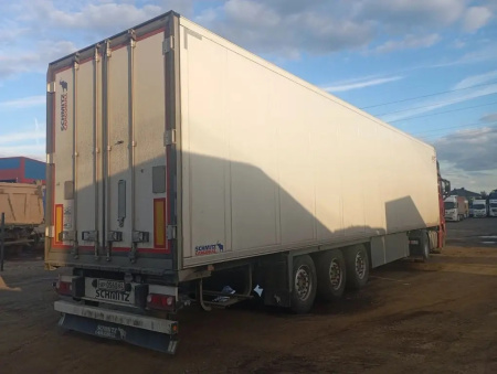 Schmitz Cargobull SKO24 Полуприцеп изотермический/рефрижератор SKO 24/L-13.4 FP COOL V7 — Б/У, 2023 г.
