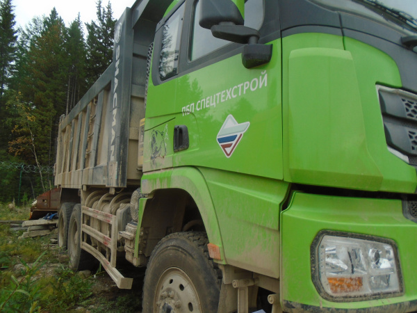 Shacman (Shaanxi) SX 6x6 Самосвал SX32586T385 — Б/У, 2023 г.