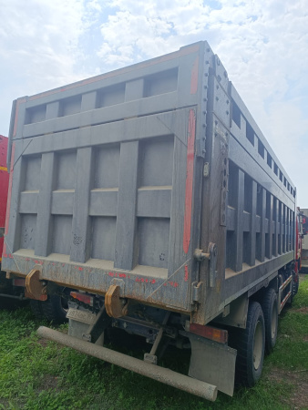 Shacman (Shaanxi) SX 8x4 Самосвал SX33186W366C — Б/У, 2022 г.