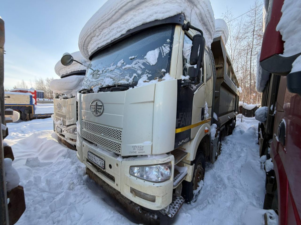 FAW CA 3310 8x4 Самосвал — Б/У, 2022 г.