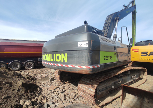 ZOOMLION ZE370E Экскаватор — Б/У, 2023 г.