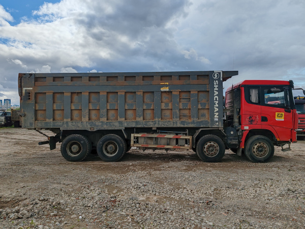 Shacman (Shaanxi) SX 8x4 Самосвал SX33186V366 — Б/У, 2022 г.