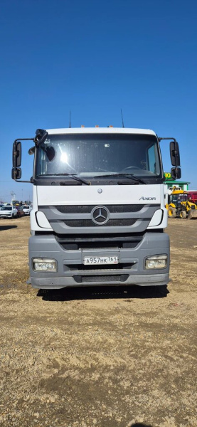 Mercedes-Benz AXOR 4x2 Седельный тягач 1840 LS — Б/У, 2017 г.