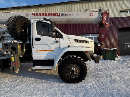 Челябинский механический завод (ЧМЗ) КС-5573 на шасси Ural NEXT 4320 6x6 Автокран 6929H0-1 — Б/У, 2022 г.
