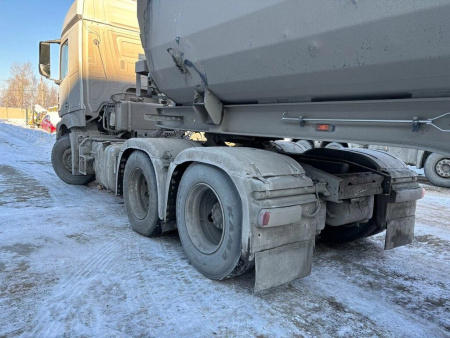 Mercedes-Benz Actros 6x4 Седельный тягач 2645 LS — Б/У, 2023 г.
