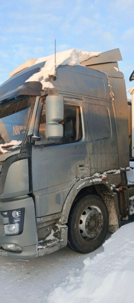 Dayun CGC418 4x2 Седельный тягач CGC4181 — Б/У, 2023 г.