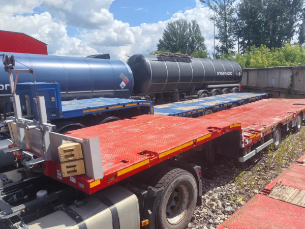 Спецприцеп 9942 Полуприцеп тяжеловоз 4 оси 9942L4-06 — Б/У, 2022 г.