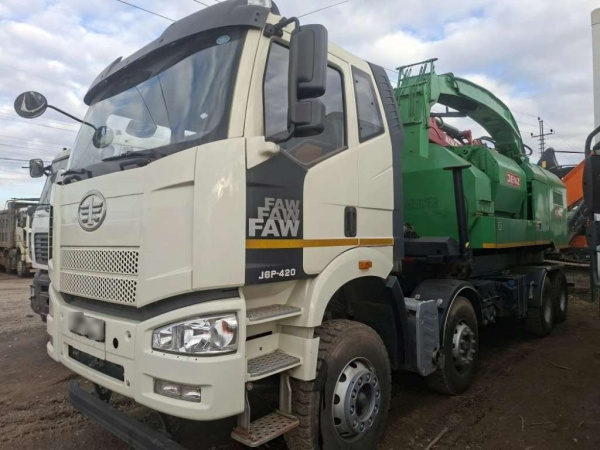 JENZ ER31ML на шасси FAW CA 3310 8x4 Измельчитель — Б/У, 2022 г.