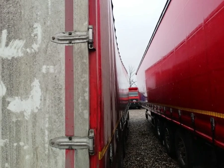 Туймазинский завод автобетоновозов 5885 Полуприцеп шторный 588510 — Б/У, 2023 г.