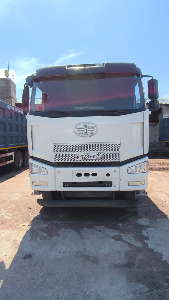 FAW J6 8x4 Самосвал СА3310Р66K24T4E5 — Б/У, 2023 г.