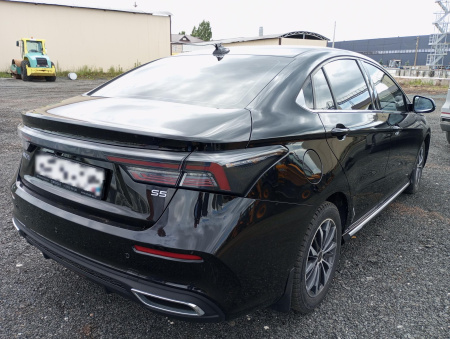 OMODA Life 1.5 CVT (I Поколение) — Б/У, 2023 г.
