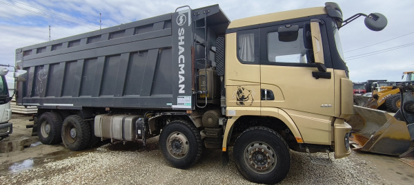Shacman (Shaanxi) SX 8x4 Самосвал SX33186V366 — Б/У, 2023 г.
