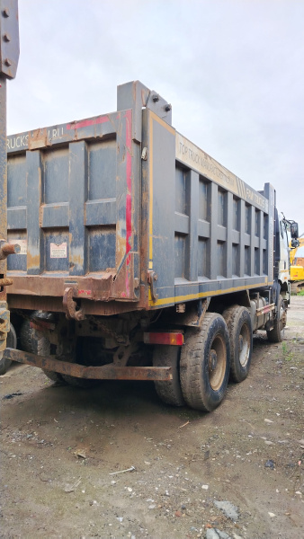 FAW J6 6x6 Самосвал CA3250P66K24L1TE5 — Б/У, 2023 г.