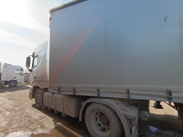 DONGFENG DFH4180 — Б/У, 2023 г.