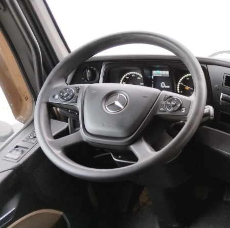 MERCEDES-BENZ Actros 4x2 Седельный тягач — Б/У, 2021 г.