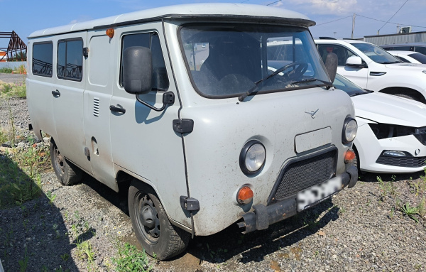 UAZ 7 мест без ABS 2.7 5MT — Б/У, 2023 г.