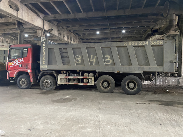 Shacman (Shaanxi) SX 8x4 Самосвал SX331863366 — Б/У, 2023 г.