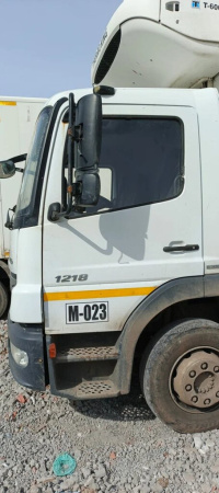 Mercedes-Benz ATEGO 4x2 Изотермический/рефрижератор с гидробортом 1218 L — Б/У, 2017 г.