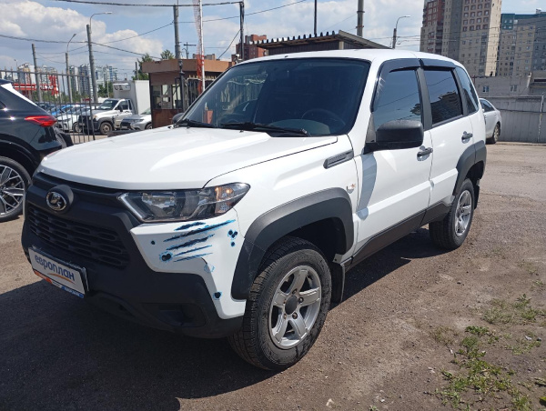Lada Niva Travel — Б/У, 2023 г. (Санкт-Петербург, 61200 км)