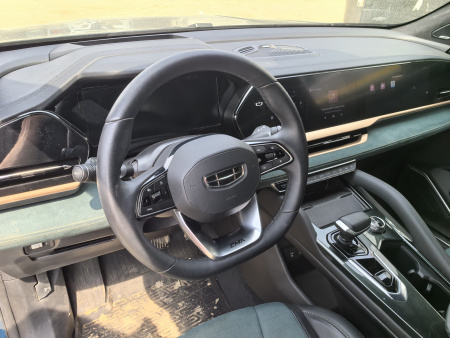 GEELY Flagship 2.0T (238 hp) 8AT 4WD — Б/У, 2024 г.