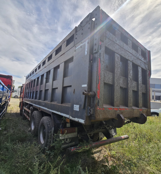 Shacman (Shaanxi) SX331863366 Самосвал 8х4 — Б/У, 2021 г.