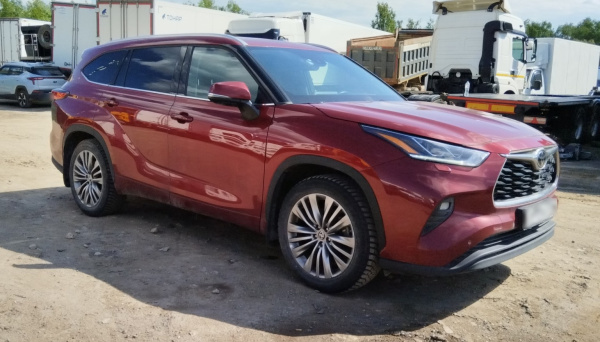 TOYOTA Люкс Safety 3.5 АКП — Б/У, 2021 г.