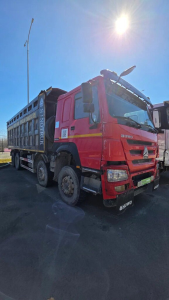 Howo ZZ 8x4 Самосвал ZZ3407S3867E — Б/У, 2022 г.