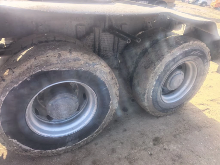 Shacman (Shaanxi) SX 6x6 Седельный тягач SX42586V385 — Б/У, 2022 г.
