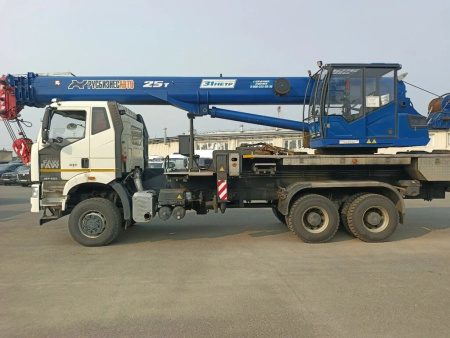 FAW J6 6x6 Автокран КС-55713-9К-4 — Б/У, 2023 г.