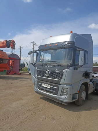 Shacman (Shaanxi) SX 6x4 Седельный тягач SX42584V324 — Б/У, 2023 г.
