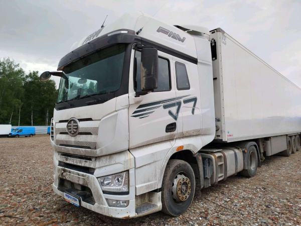 FAW (First Automotive Works) J7 — Б/У, 2023 г. (Московская область, 315488 км)
