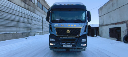 SITRAK C7H 6x4 Седельный тягач ZZ4256V364HE — Б/У, 2023 г.