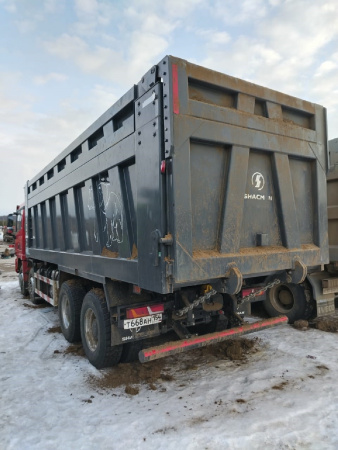 Shacman (Shaanxi) SX 8x4 Самосвал SX331863366 — Б/У, 2024 г.