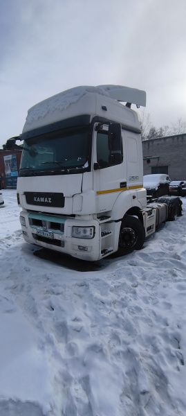 КамАЗ 5490 4x2 Седельный тягач 5490-014-87 — Б/У, 2015 г.