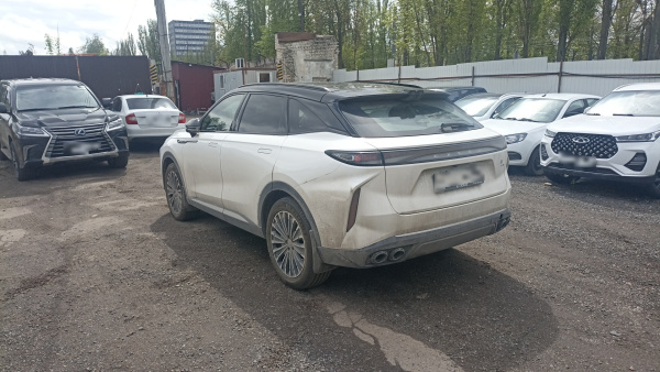 EXEED Flagship 2.0T 8AT 4WD (I Поколение) — Б/У, 2024 г.