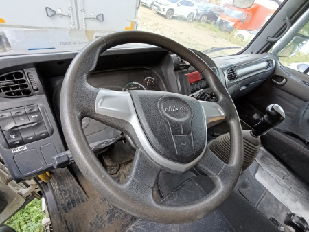 JAC N200 Бортовой с КМУ — Б/У, 2023 г.