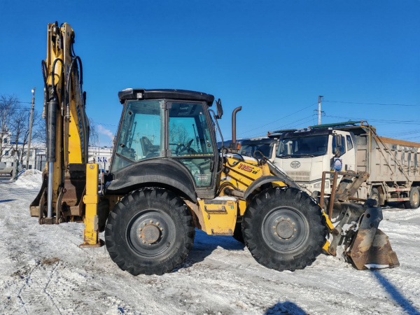 New Holland B115 Экскаватор-погрузчик B115B — Б/У, 2023 г.