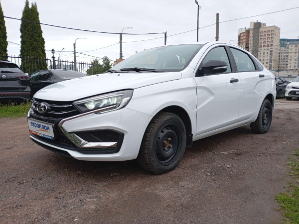 Lada Vesta седан — Б/У, 2025 г. (Санкт-Петербург, 32788 км)