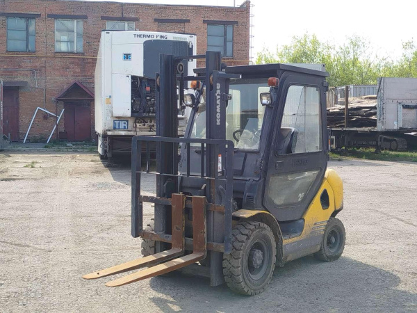 Komatsu (Комацу) FD25T-17 — Б/У, 2020 г. (Омск, 15480 м/ч)