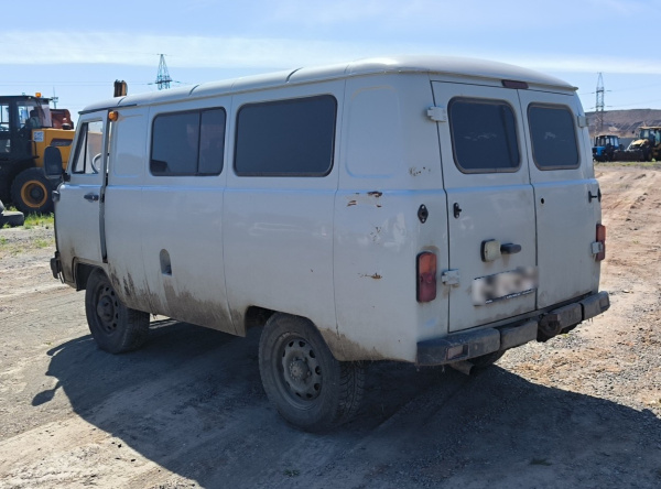 UAZ 7 мест без ABS 2.7 5MT — Б/У, 2024 г.