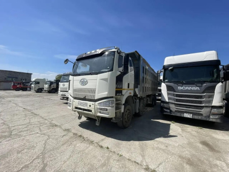 FAW J6 8x4 Самосвал СА3310Р66K24T4E5 — Б/У, 2023 г.