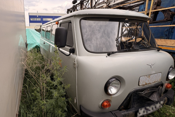 UAZ 7 мест 2.7 5MT — Б/У, 2023 г.