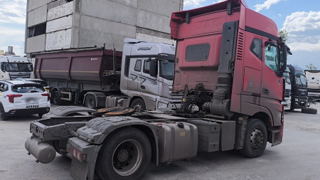 JAC K7 4x2 Седельный тягач — Б/У, 2023 г.